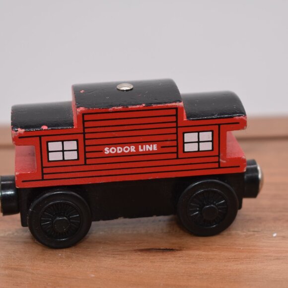 Red Sodor Line Caboose Thomas & Friends Wooden Railway Tank Engine Train Magneti - Picture 6 of 7